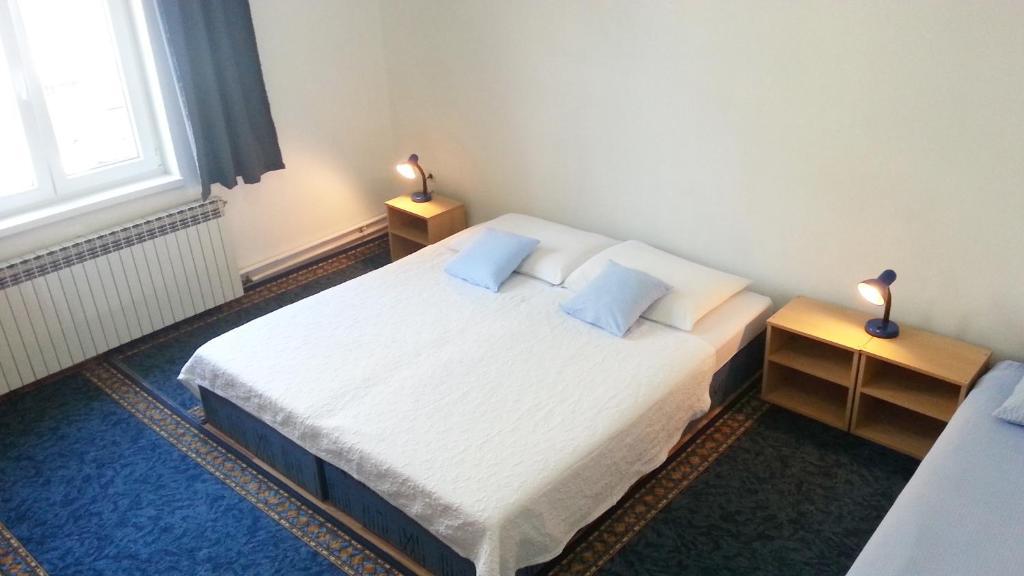 Guesthouse Sermageova Zagreb Oda fotoğraf